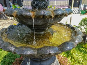 3 Signs That You Need Fountain Repair Services
